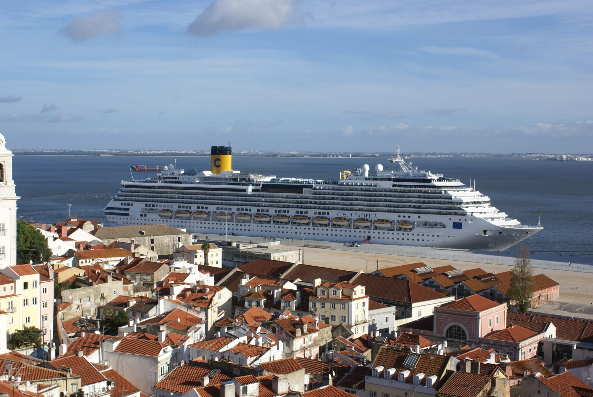 Guia para comprar casa em Portugal em 2026: passos, custos e armadilhas