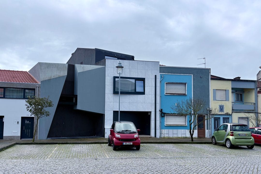 Seguro multirriscos habitação em Portugal 2026: o que cobre, o que fica de fora e o erro que te deixa sem indemnização