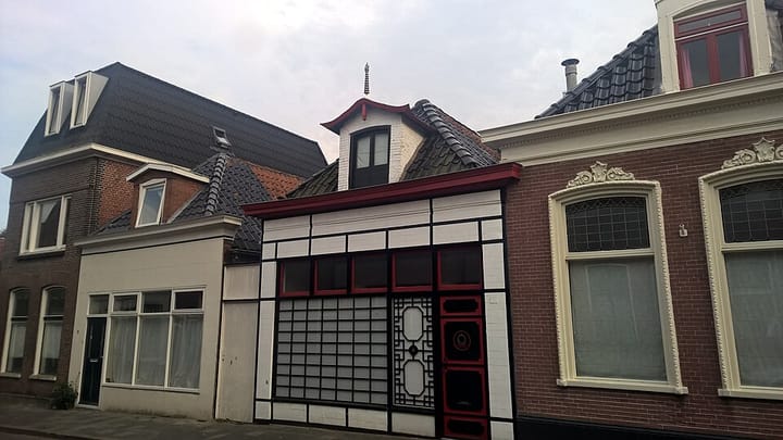 Piscinas residenciais: tipos, custos e manutenção